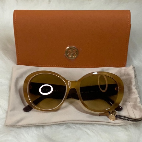 Tory Burch Sunglasses w/case,dust bag (NWOT) - Picture 3 of 9